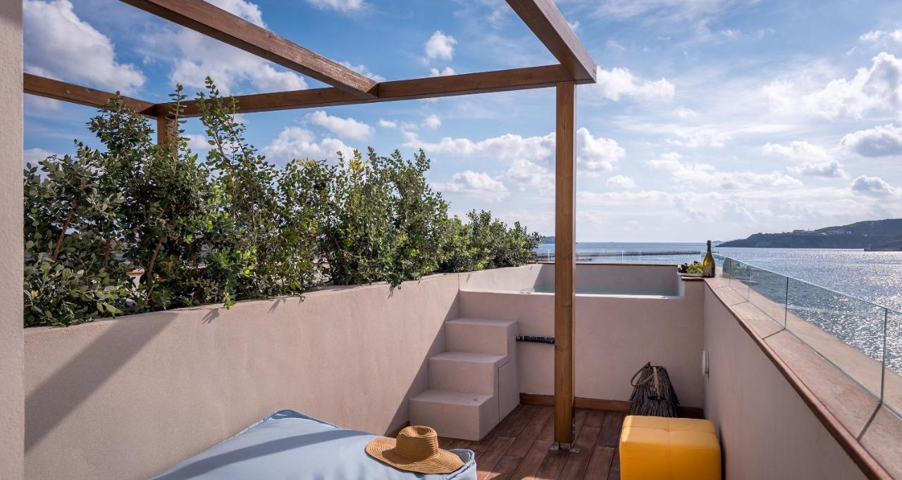Shapes Luxury Suites Ermoupoli Exterior foto